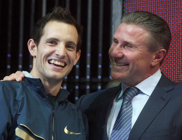 SERGEY BUBKA CONGRATULATES FRENCH POLE VAULT STAR RENAUD LAVILLENIE